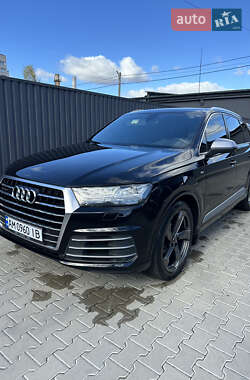 Внедорожник / Кроссовер Audi Q7 2016 в Житомире