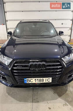 Позашляховик / Кросовер Audi Q7 2017 в Львові