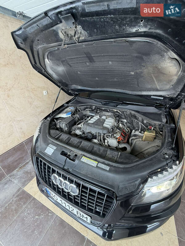 Внедорожник / Кроссовер Audi Q7 2013 в Тернополе