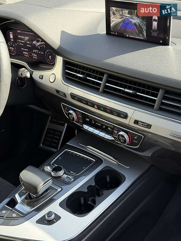 Позашляховик / Кросовер Audi Q7 2018 в Луцьку