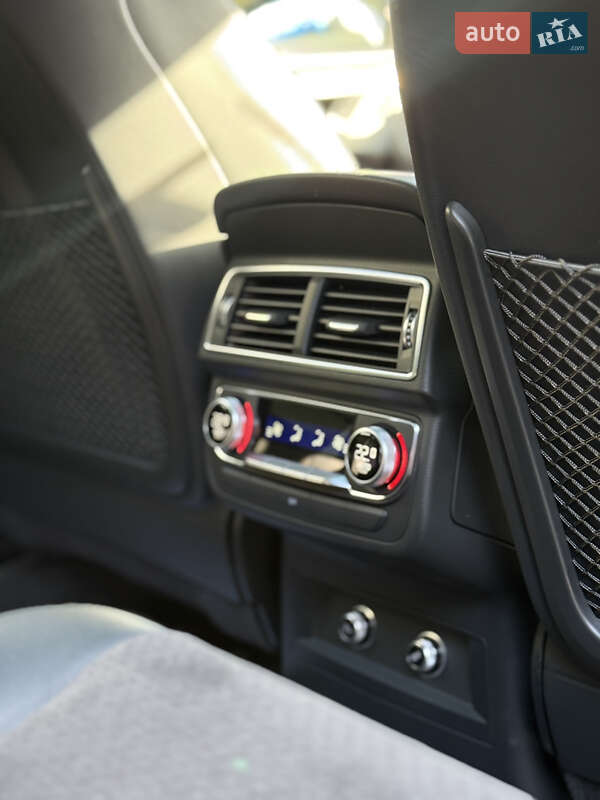 Позашляховик / Кросовер Audi Q7 2018 в Луцьку