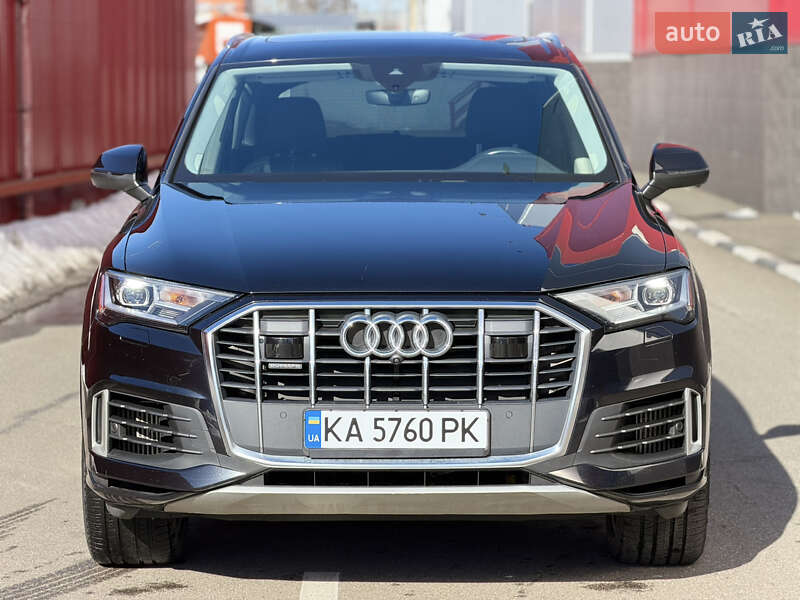 Внедорожник / Кроссовер Audi Q7 2019 в Киеве