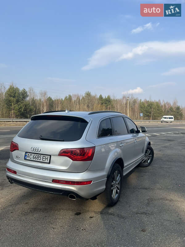 Внедорожник / Кроссовер Audi Q7 2012 в Любомле