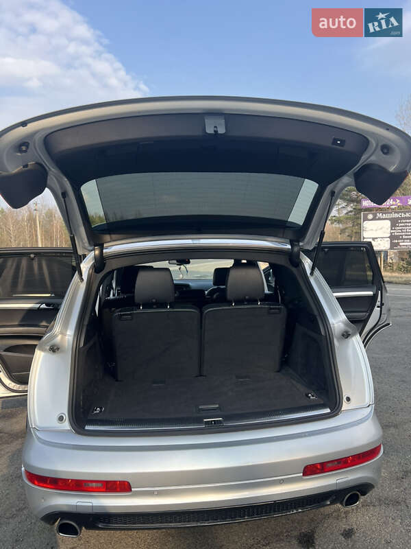 Внедорожник / Кроссовер Audi Q7 2012 в Любомле