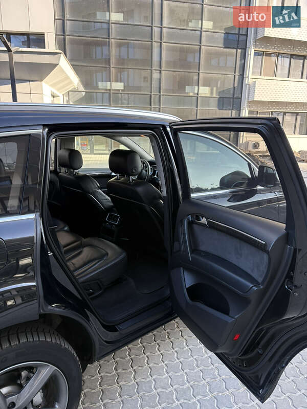 Позашляховик / Кросовер Audi Q7 2010 в Одесі