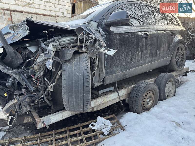 Позашляховик / Кросовер Audi Q7 2009 в Харкові