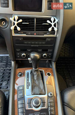 Внедорожник / Кроссовер Audi Q7 2007 в Мукачево