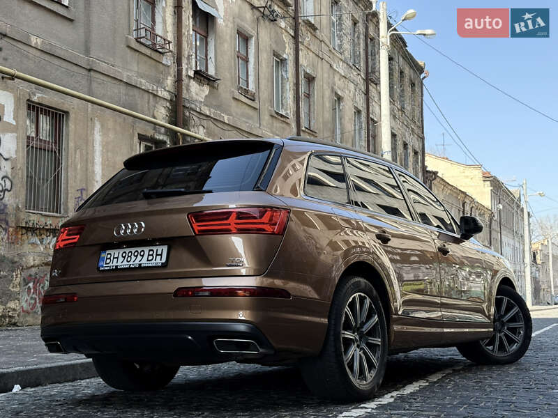 Внедорожник / Кроссовер Audi Q7 2017 в Одессе