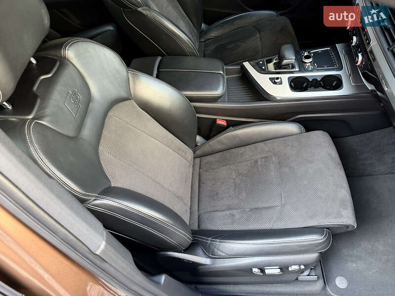 Внедорожник / Кроссовер Audi Q7 2017 в Одессе