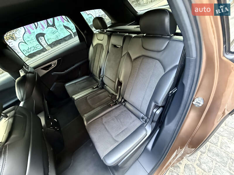 Внедорожник / Кроссовер Audi Q7 2017 в Одессе
