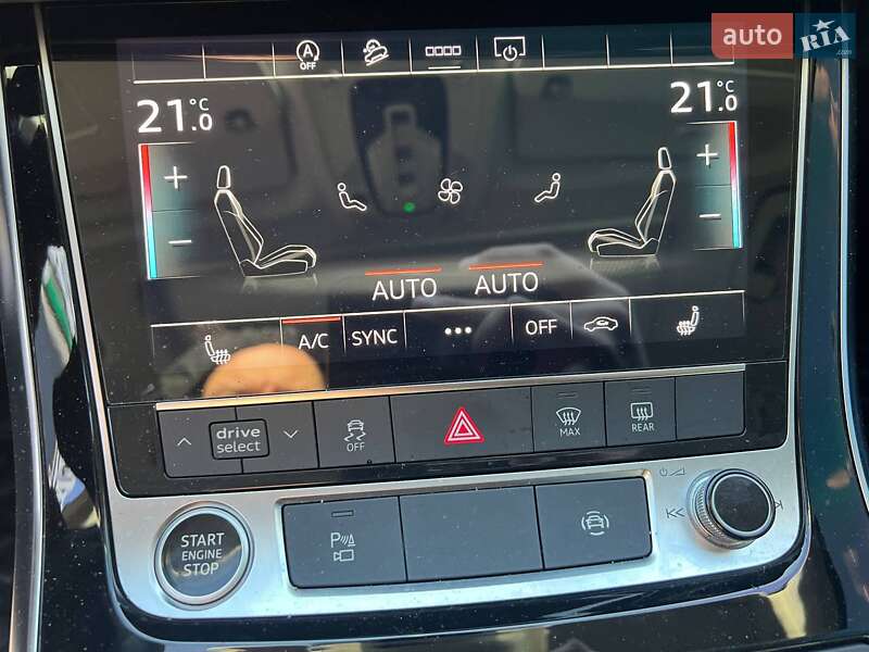 Позашляховик / Кросовер Audi Q7 2022 в Полтаві