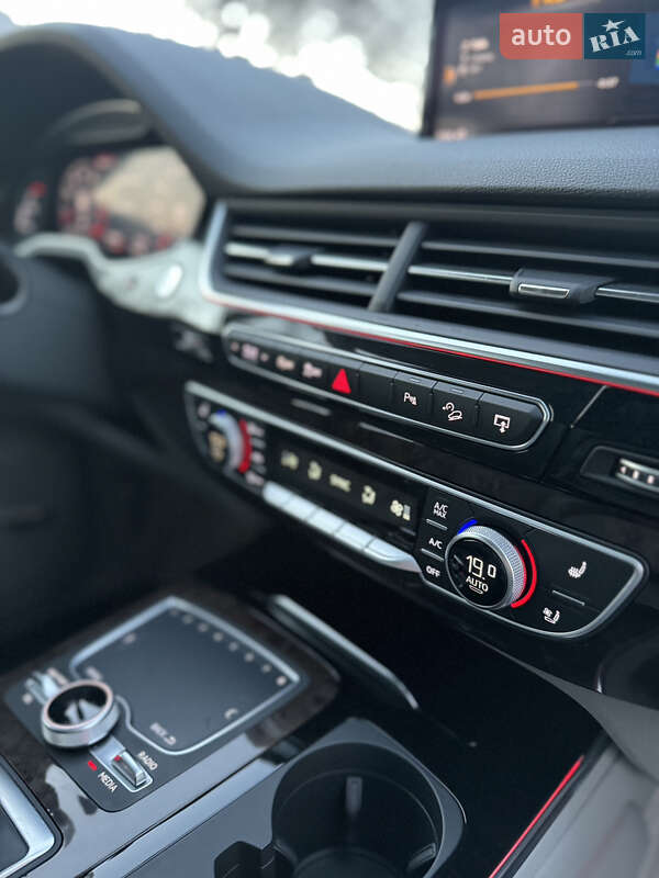 Позашляховик / Кросовер Audi Q7 2017 в Києві фото 49 Позашляховик / Кросовер Audi Q7 2017 в Києві