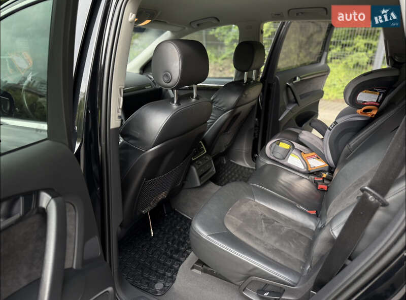 Позашляховик / Кросовер Audi Q7 2014 в Львові