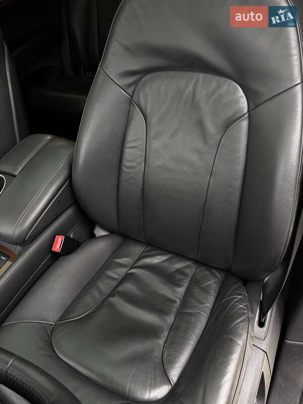 Позашляховик / Кросовер Audi Q7 2014 в Одесі