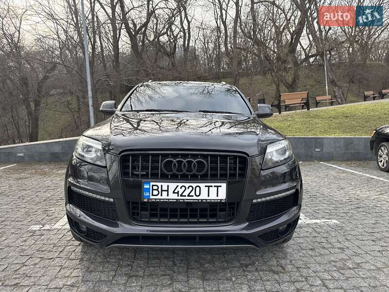 Позашляховик / Кросовер Audi Q7 2014 в Одесі