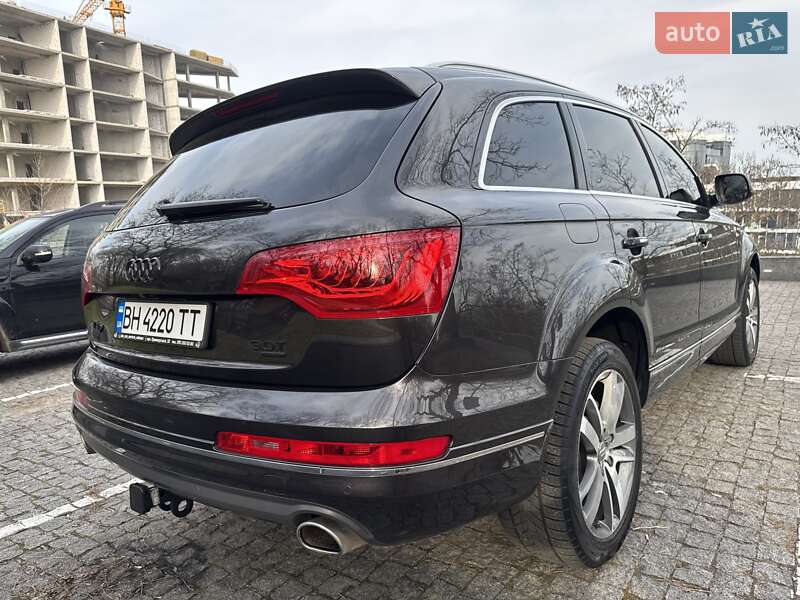 Позашляховик / Кросовер Audi Q7 2014 в Одесі