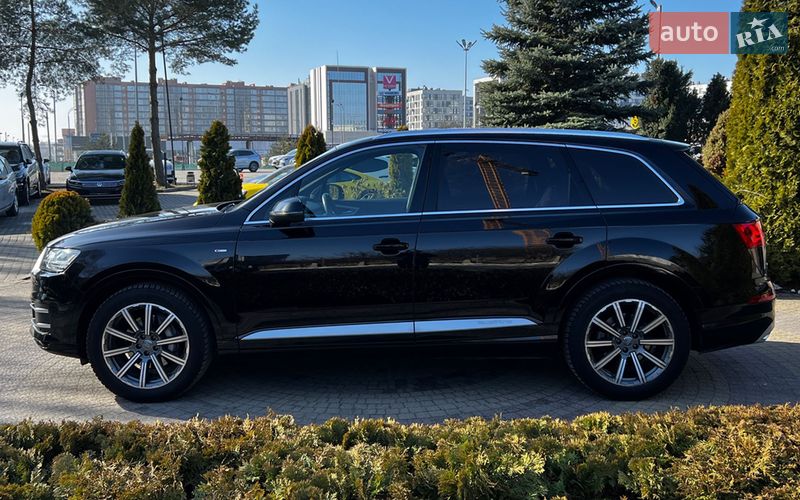 Позашляховик / Кросовер Audi Q7 2019 в Львові