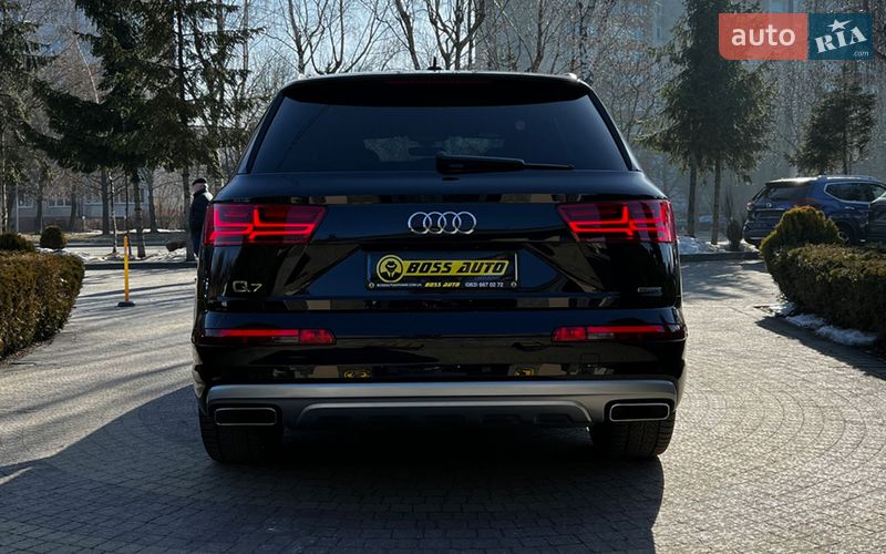 Позашляховик / Кросовер Audi Q7 2019 в Львові