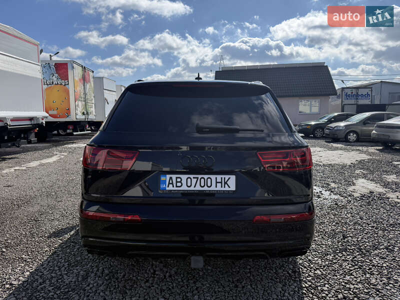 Позашляховик / Кросовер Audi Q7 2018 в Вінниці