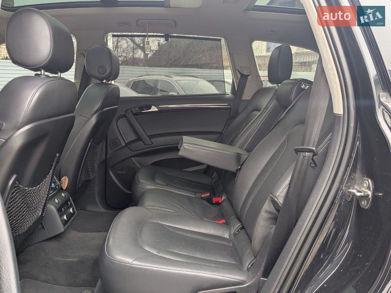 Позашляховик / Кросовер Audi Q7 2013 в Києві