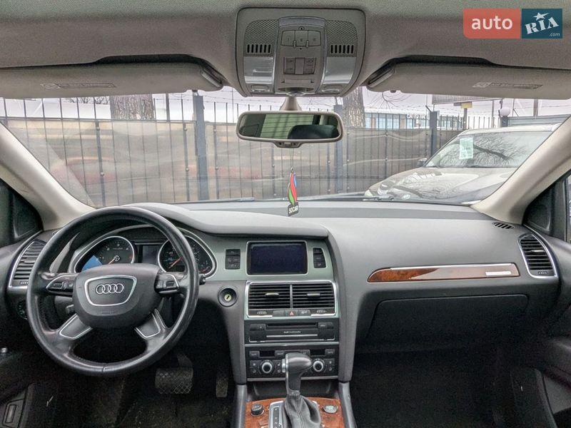 Позашляховик / Кросовер Audi Q7 2013 в Києві