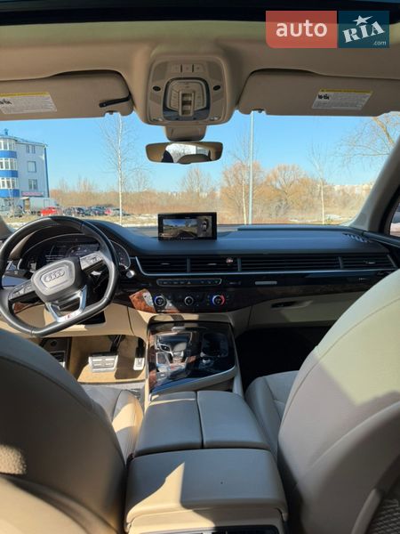 Позашляховик / Кросовер Audi Q7 2017 в Хмельницькому
