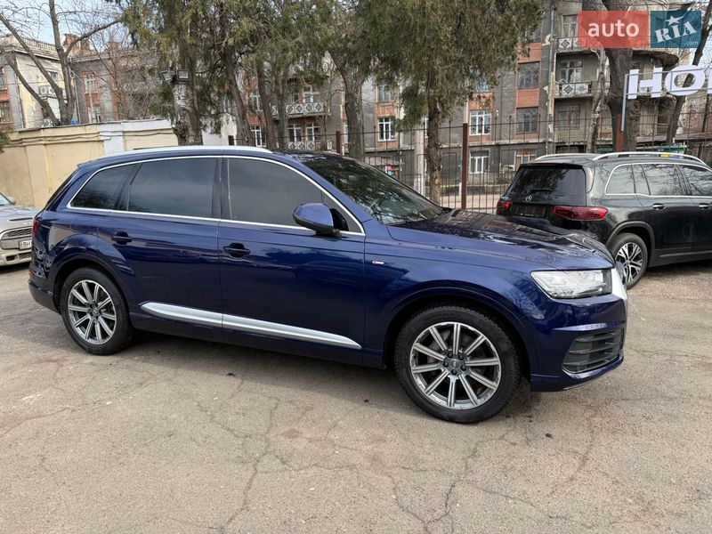 Внедорожник / Кроссовер Audi Q7 2018 в Одессе