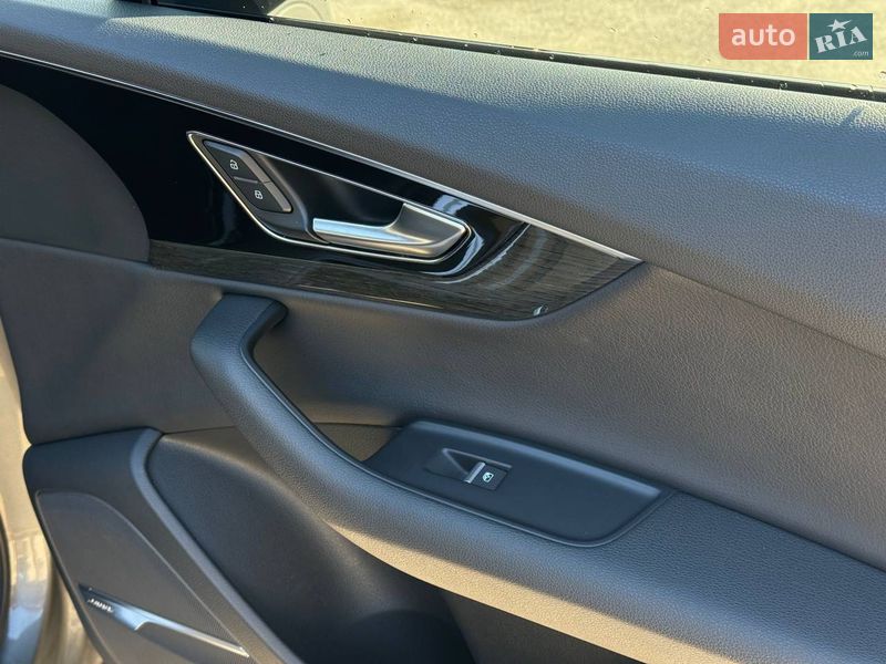 Позашляховик / Кросовер Audi Q7 2017 в Кам'янець-Подільському