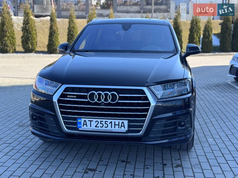 Внедорожник / Кроссовер Audi Q7 2017 в Ровно
