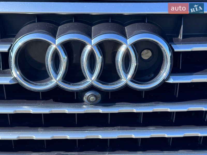 Внедорожник / Кроссовер Audi Q7 2017 в Ровно