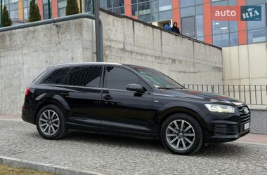 Позашляховик / Кросовер Audi Q7 2017 в Дніпрі