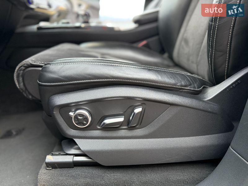 Внедорожник / Кроссовер Audi Q7 2017 в Днепре