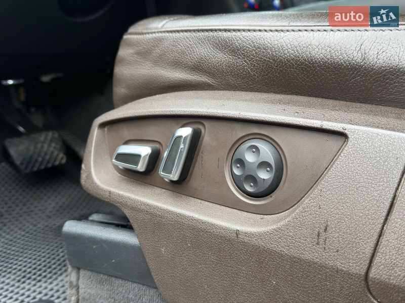 Внедорожник / Кроссовер Audi Q7 2013 в Одессе