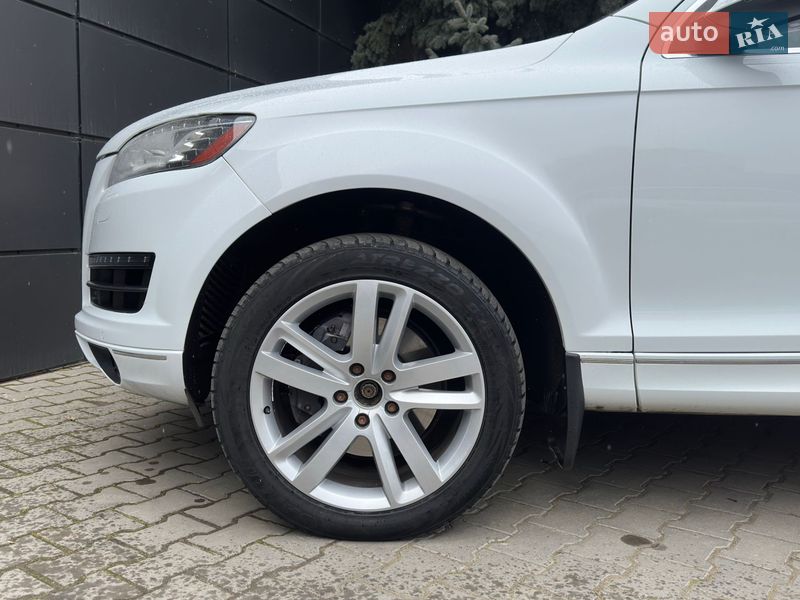 Внедорожник / Кроссовер Audi Q7 2013 в Одессе
