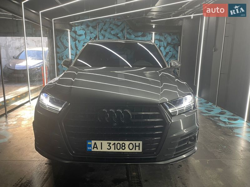 Внедорожник / Кроссовер Audi Q7 2017 в Киеве
