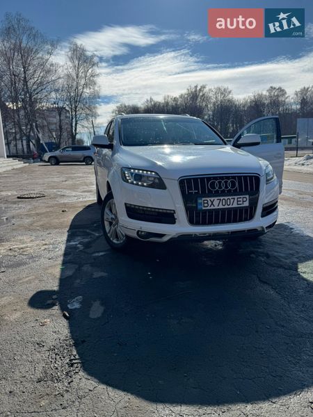 Позашляховик / Кросовер Audi Q7 2010 в Волочиську
