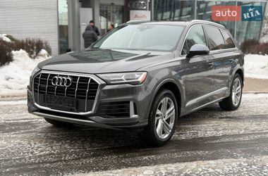 Позашляховик / Кросовер Audi Q7 2020 в Києві