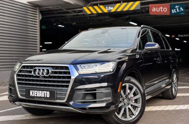 Внедорожник / Кроссовер Audi Q7 2016 в Киеве