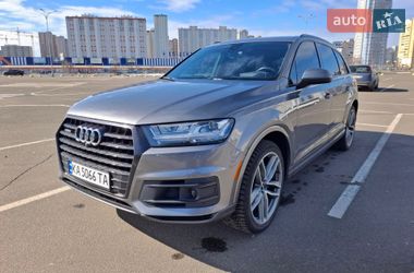 Внедорожник / Кроссовер Audi Q7 2016 в Киеве