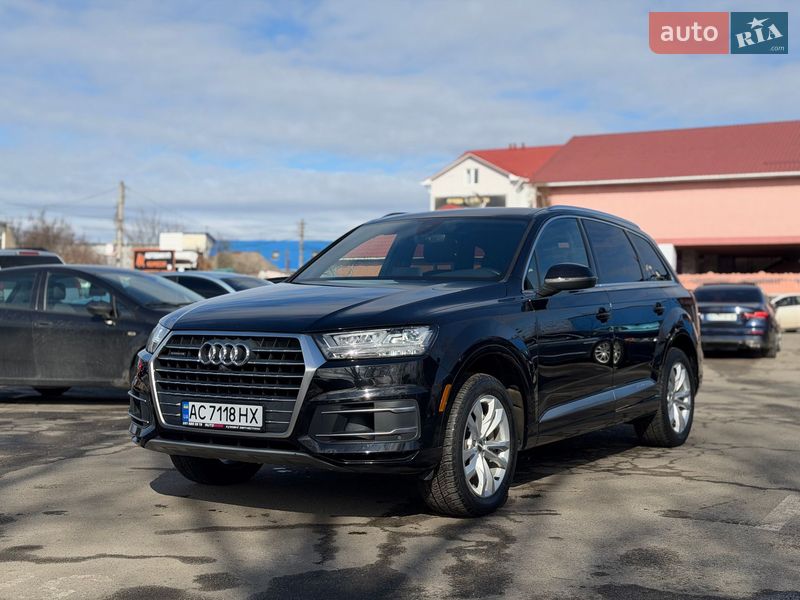 Внедорожник / Кроссовер Audi Q7 2016 в Киеве