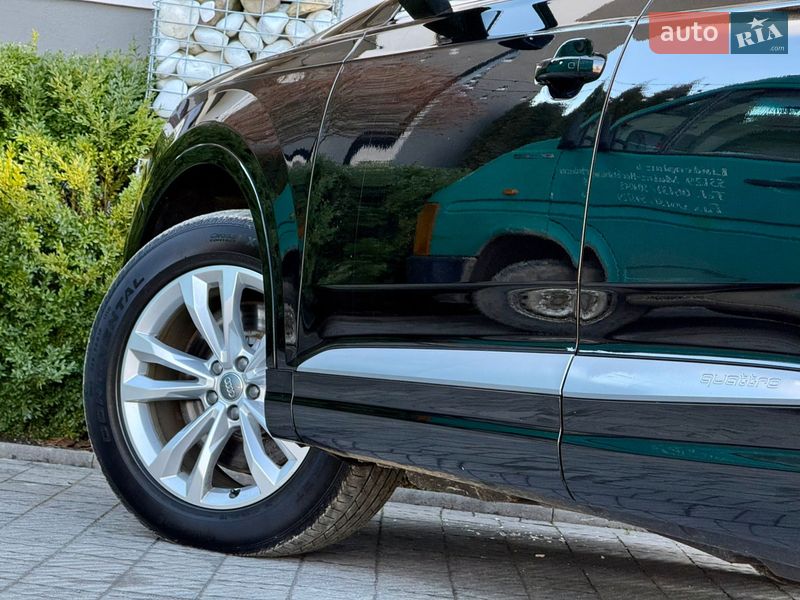 Позашляховик / Кросовер Audi Q7 2018 в Стрию
