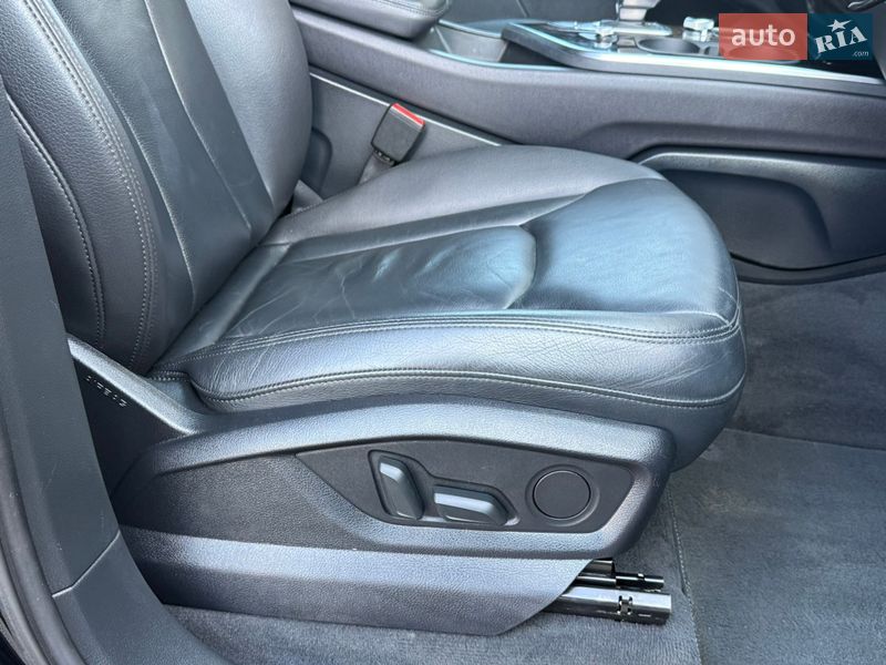 Позашляховик / Кросовер Audi Q7 2018 в Стрию