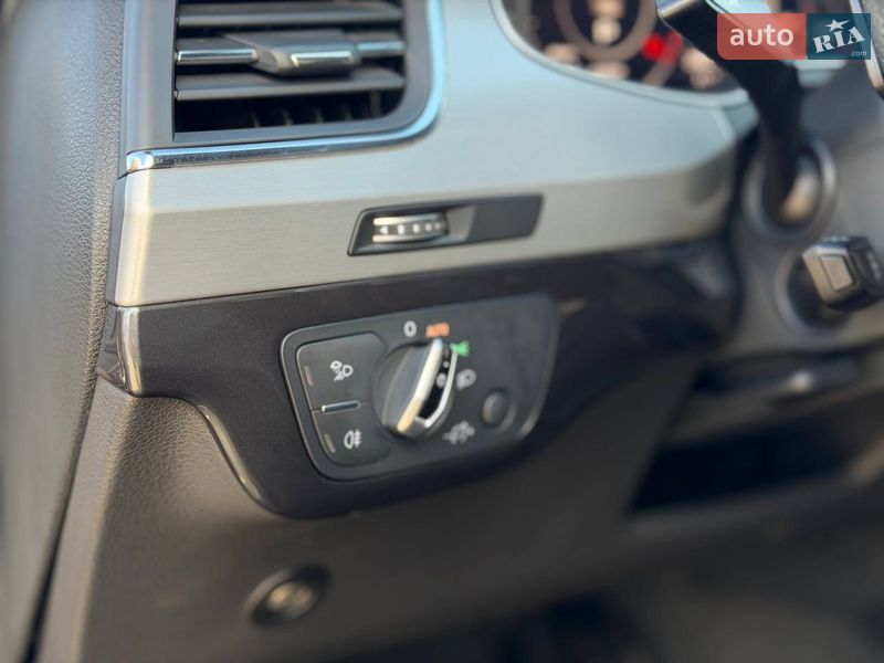 Внедорожник / Кроссовер Audi Q7 2016 в Киеве