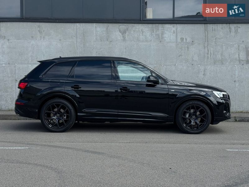 Внедорожник / Кроссовер Audi Q7 2026 в Киеве