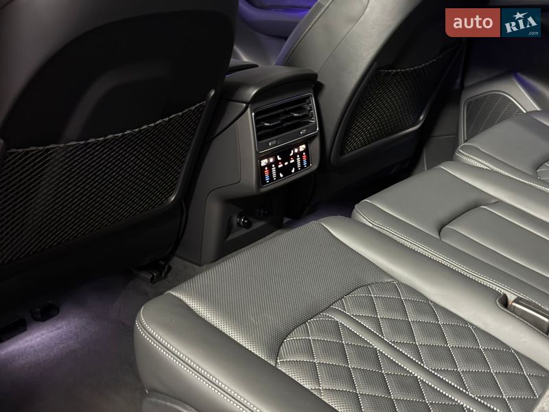 Внедорожник / Кроссовер Audi Q7 2026 в Киеве