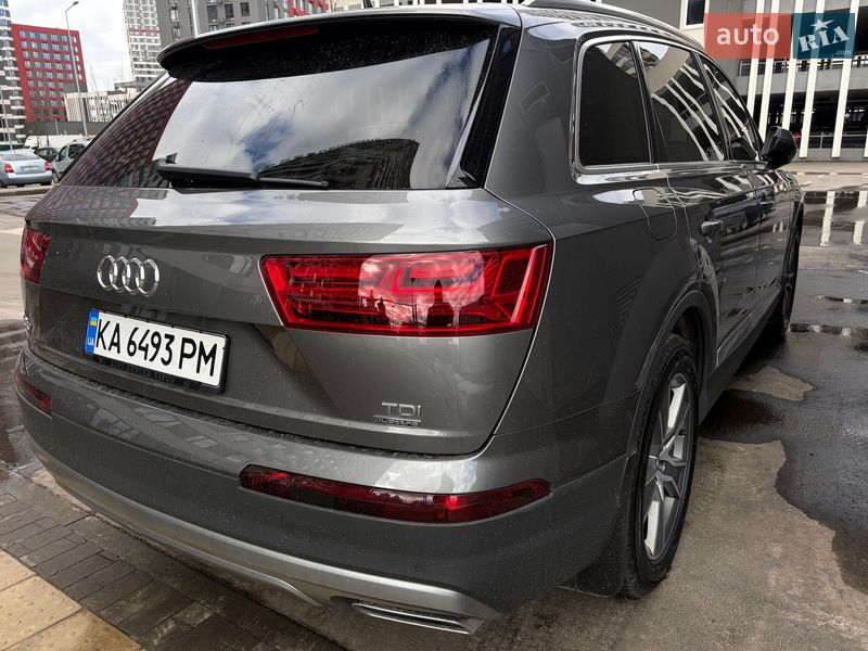 Внедорожник / Кроссовер Audi Q7 2016 в Киеве
