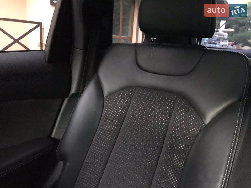 Внедорожник / Кроссовер Audi Q7 2015 в Луцке