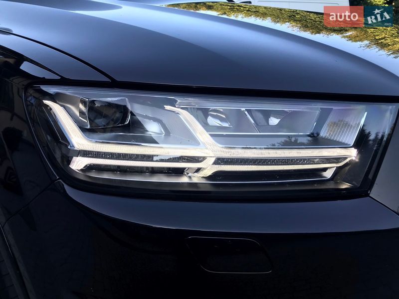 Внедорожник / Кроссовер Audi Q7 2015 в Луцке