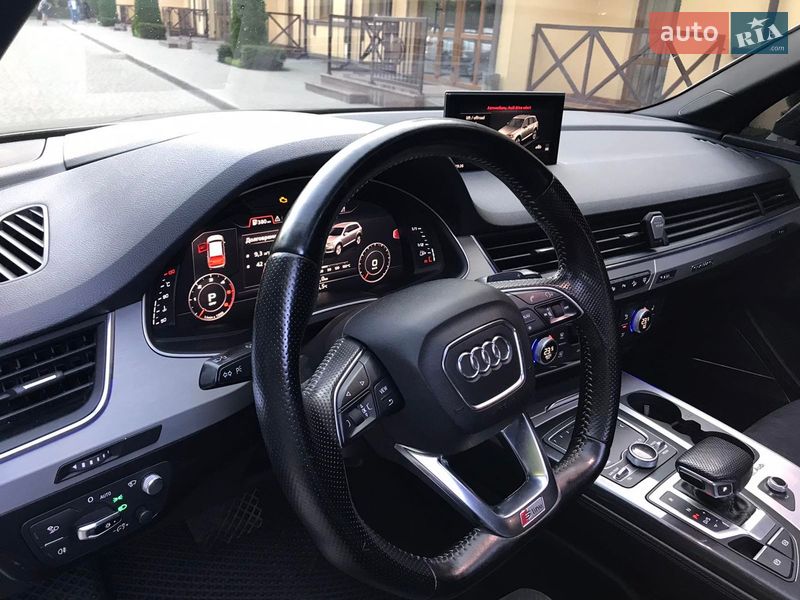 Внедорожник / Кроссовер Audi Q7 2015 в Луцке