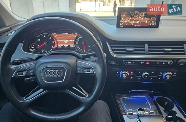Внедорожник / Кроссовер Audi Q7 2015 в Мукачево